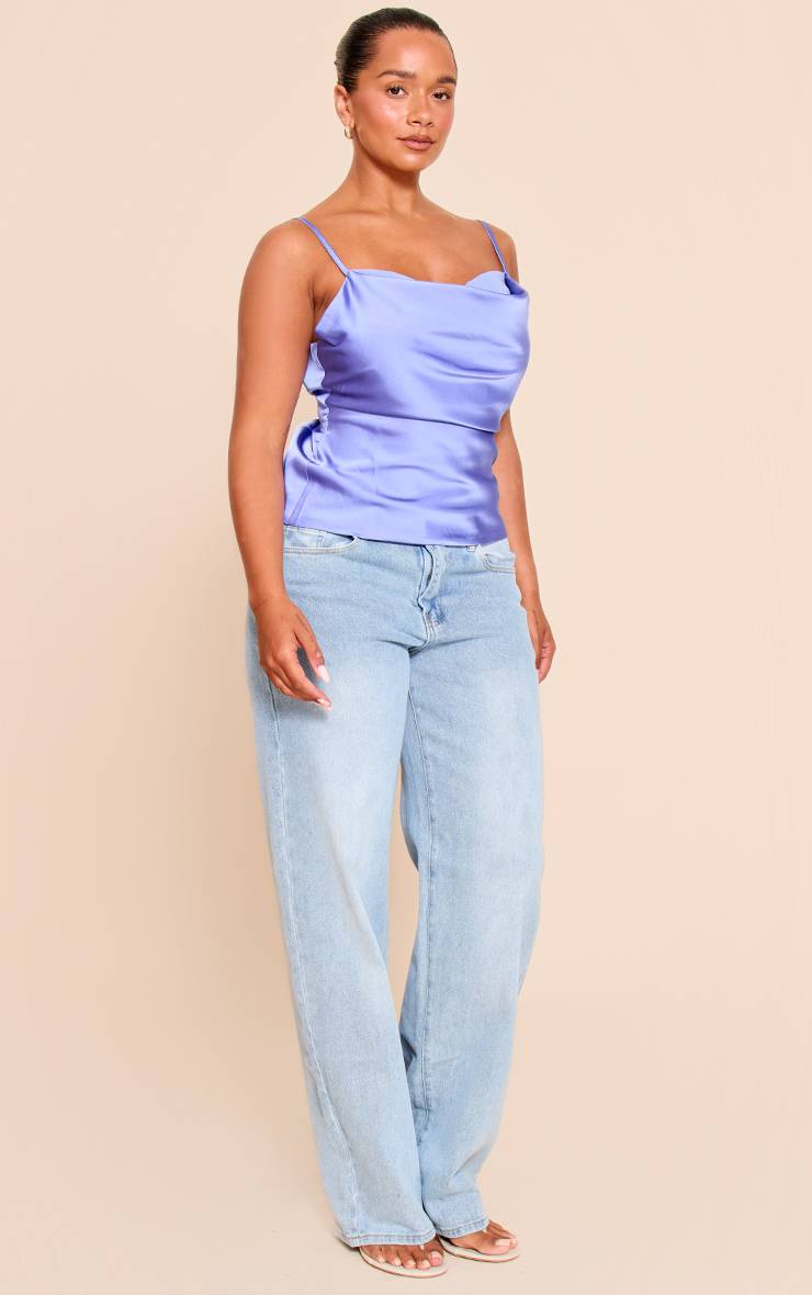 Bleu Top Shape En Satin À Col Bénitier Avec Empiècements En Mousseline