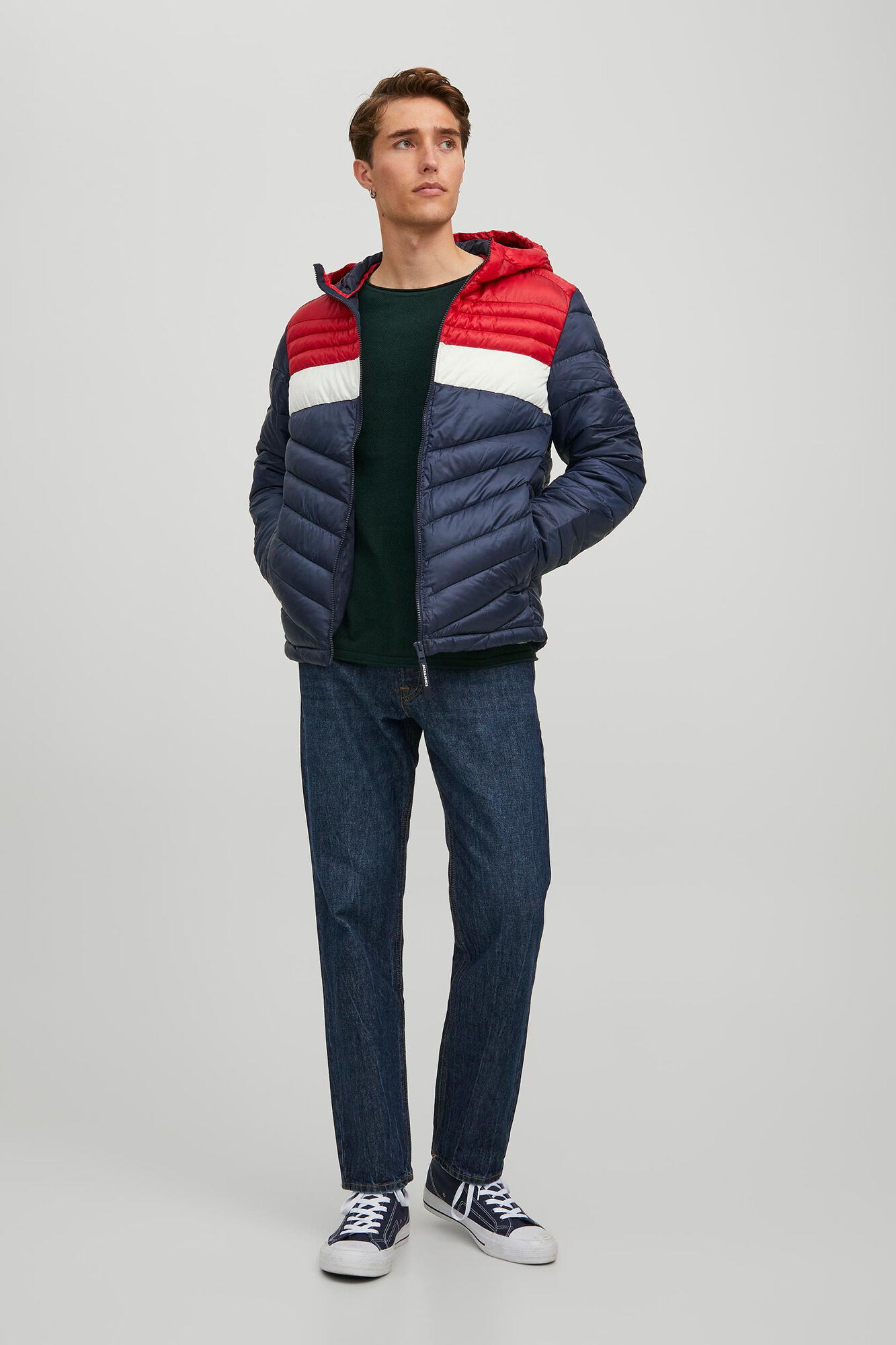 Jaqueta puffer com capuz