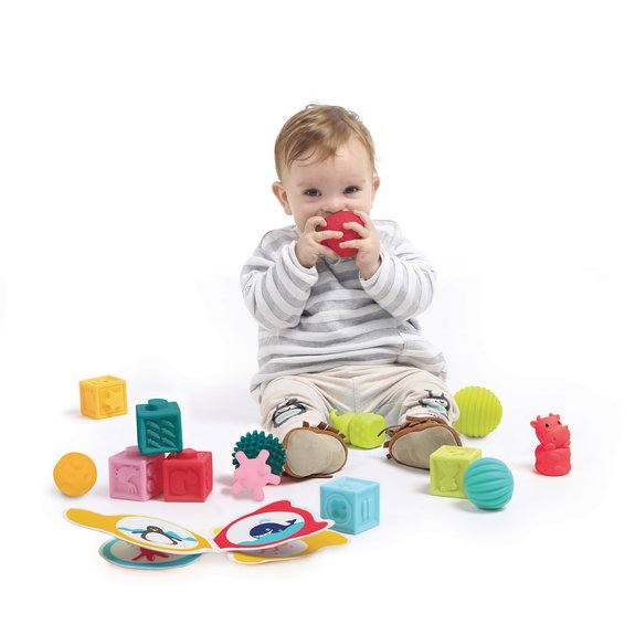 Coffret d'éveil - livres + cubes + balles
