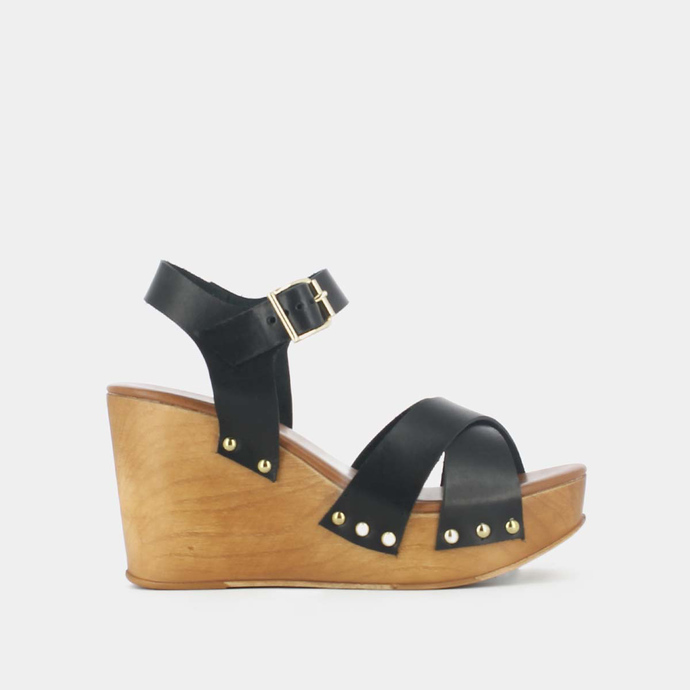Sandales à semelles compensées et brides croisées  en cuir noir