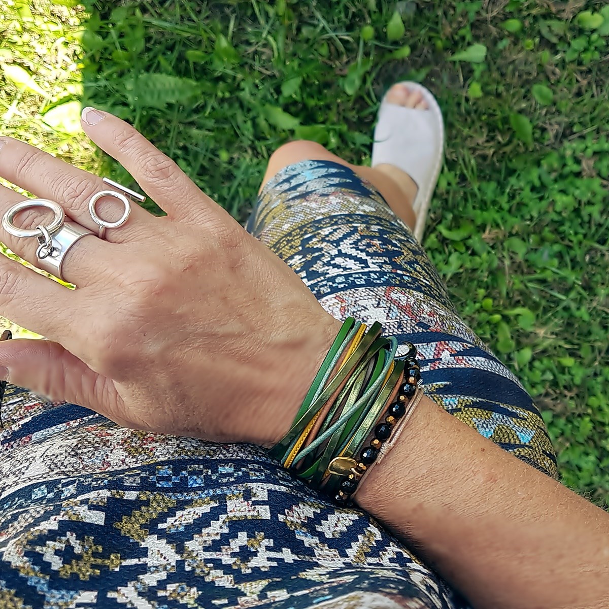 Bracelet en cuir multiliens vert femme Amarok