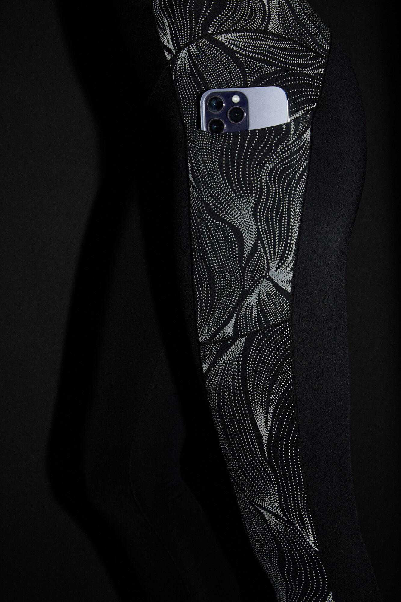 Leggings cropped refletivas com elasticidade 4D