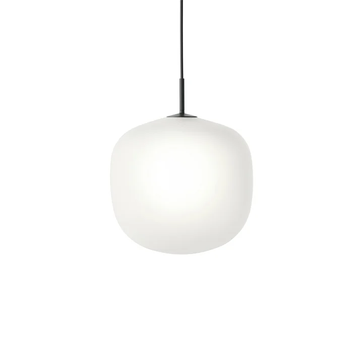 Muuto - Rime Pendelleuchte Ø 37 cm, opal / schwarz