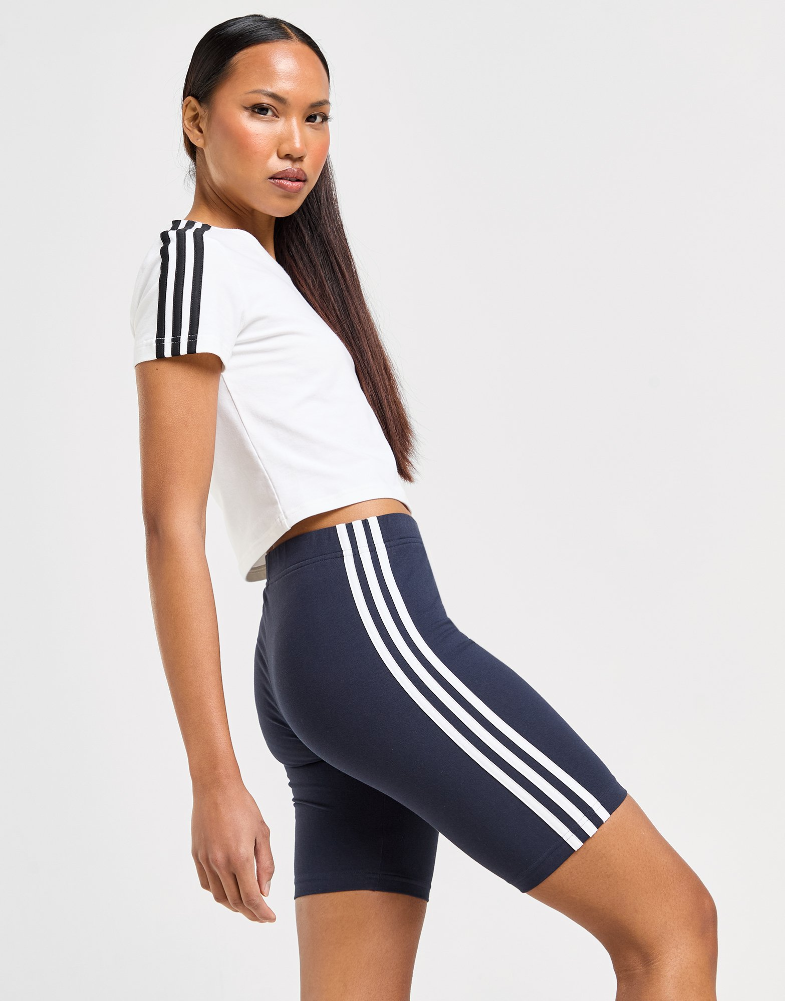 adidas Short Essentials 3-Stripes Bike