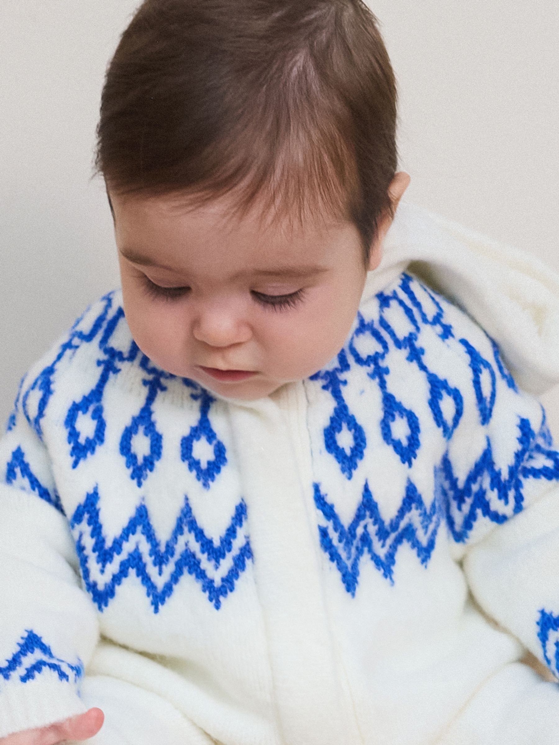 Blauw - The Little Tailor Zacht gebreid gevoerd kerstpakje voor baby's