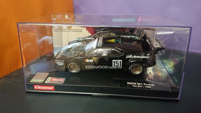 Carrera 1:24 BMW M1 ProCar