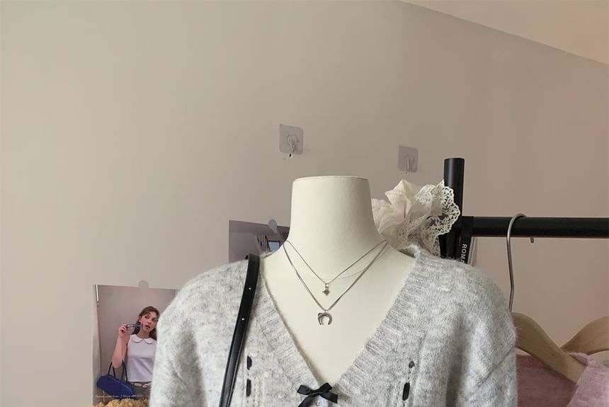 satierra - V-hals strik accent knoopsluiting crop cardigan