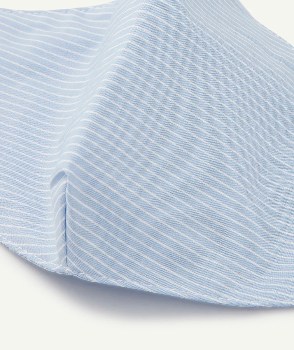 LE MASQUE ADULTE BLEU CHAMBRAY EN TISSU - CATÉGORIE 1