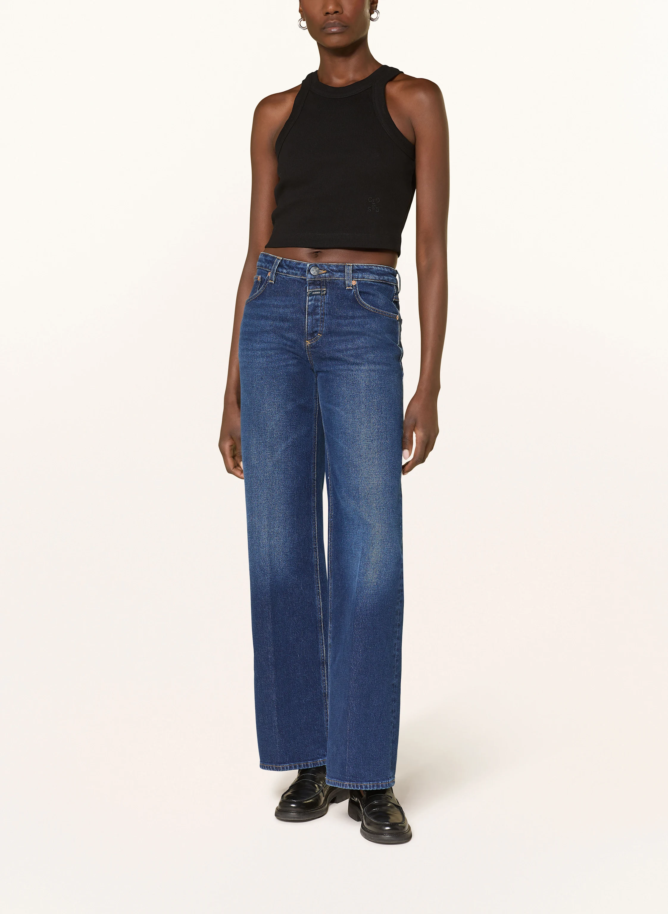 CLOSED Cropped-Top
