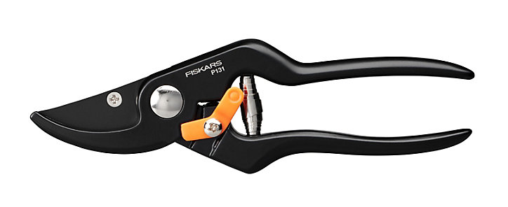 Sécateur à lame franche Solid P131 Fiskars