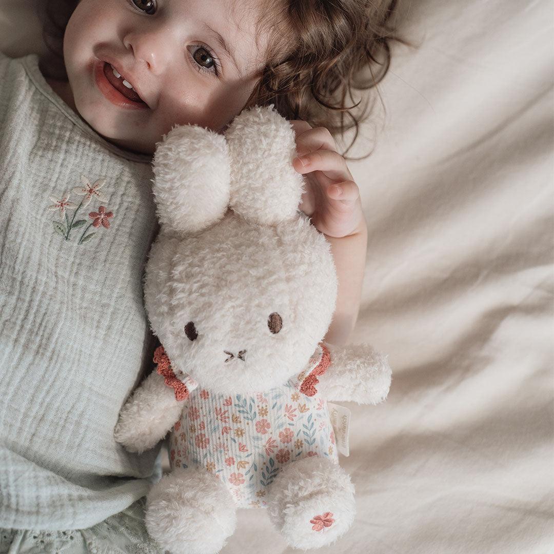 Little dutch knuffel nijntje - lucky blossom - 20 cm