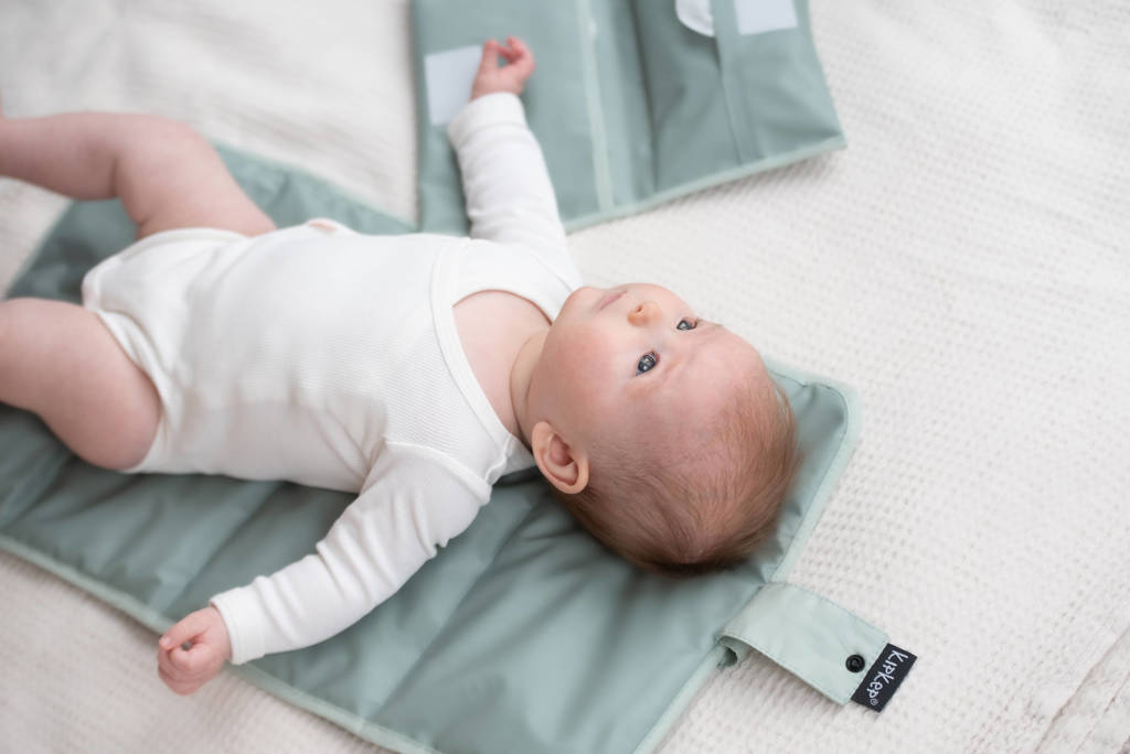 Napper verschoonmatje + luieretui groen