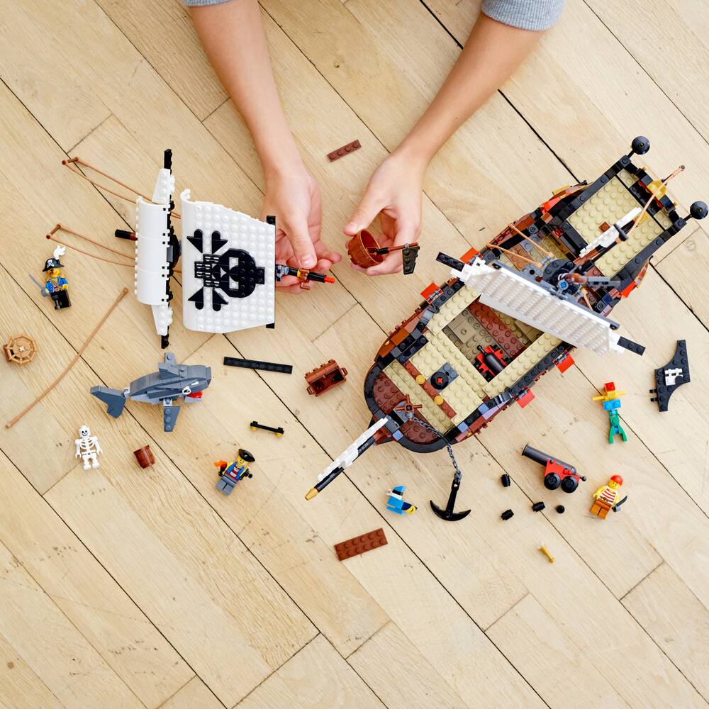LEGO®CREATOR 31109 - LE BATEAU PIRATE