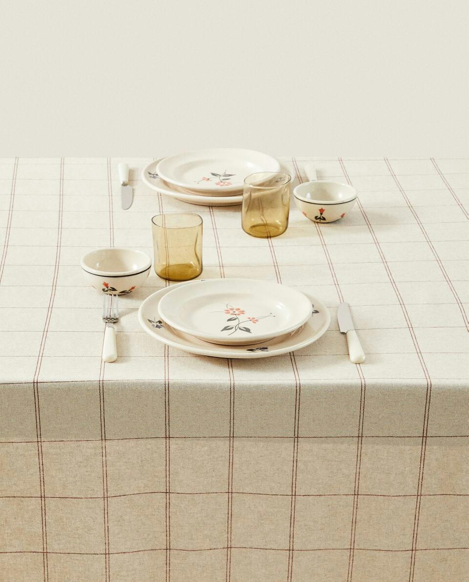 TOALHA DE MESA COM ESTAMPA XADREZ