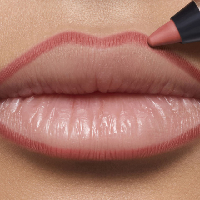 Lip Idôle Shaper crayon à lèvres LANCÔME