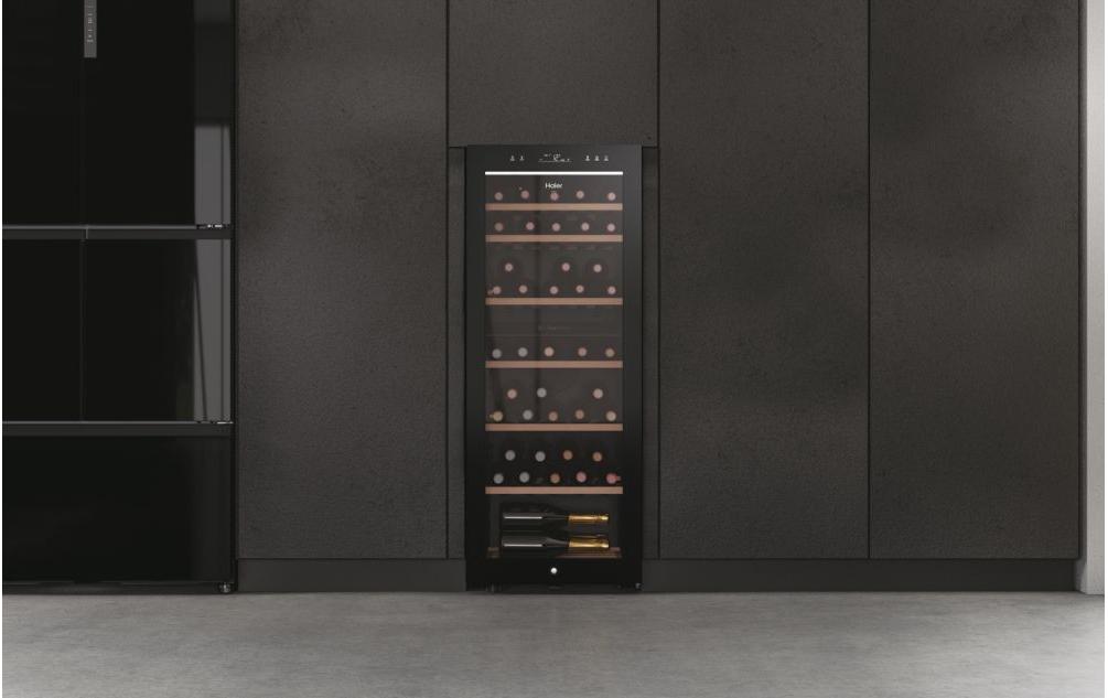 Weinklimaschrank HWS77GDAU1 Schwarz, Rechts, Wechselbar<br>Freistehender Weinkühler