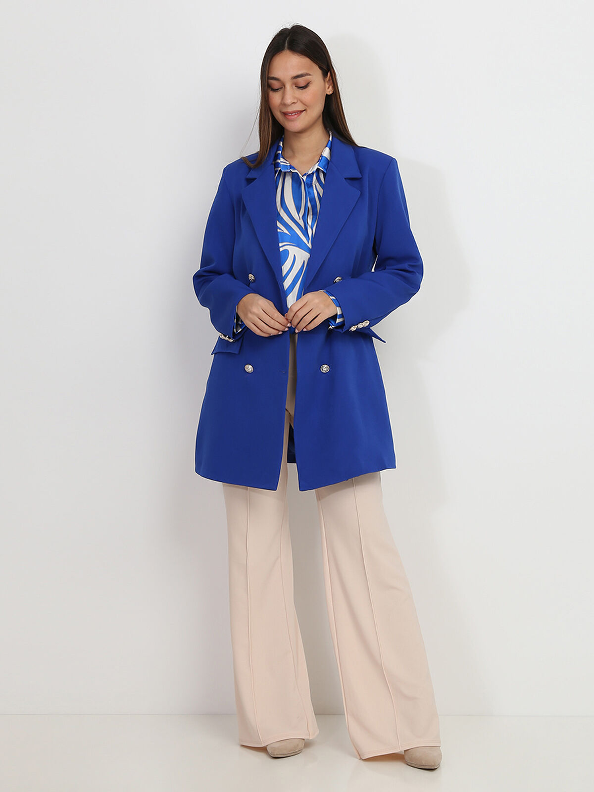 Blazer long ceinturé à boutons officier- Bleu