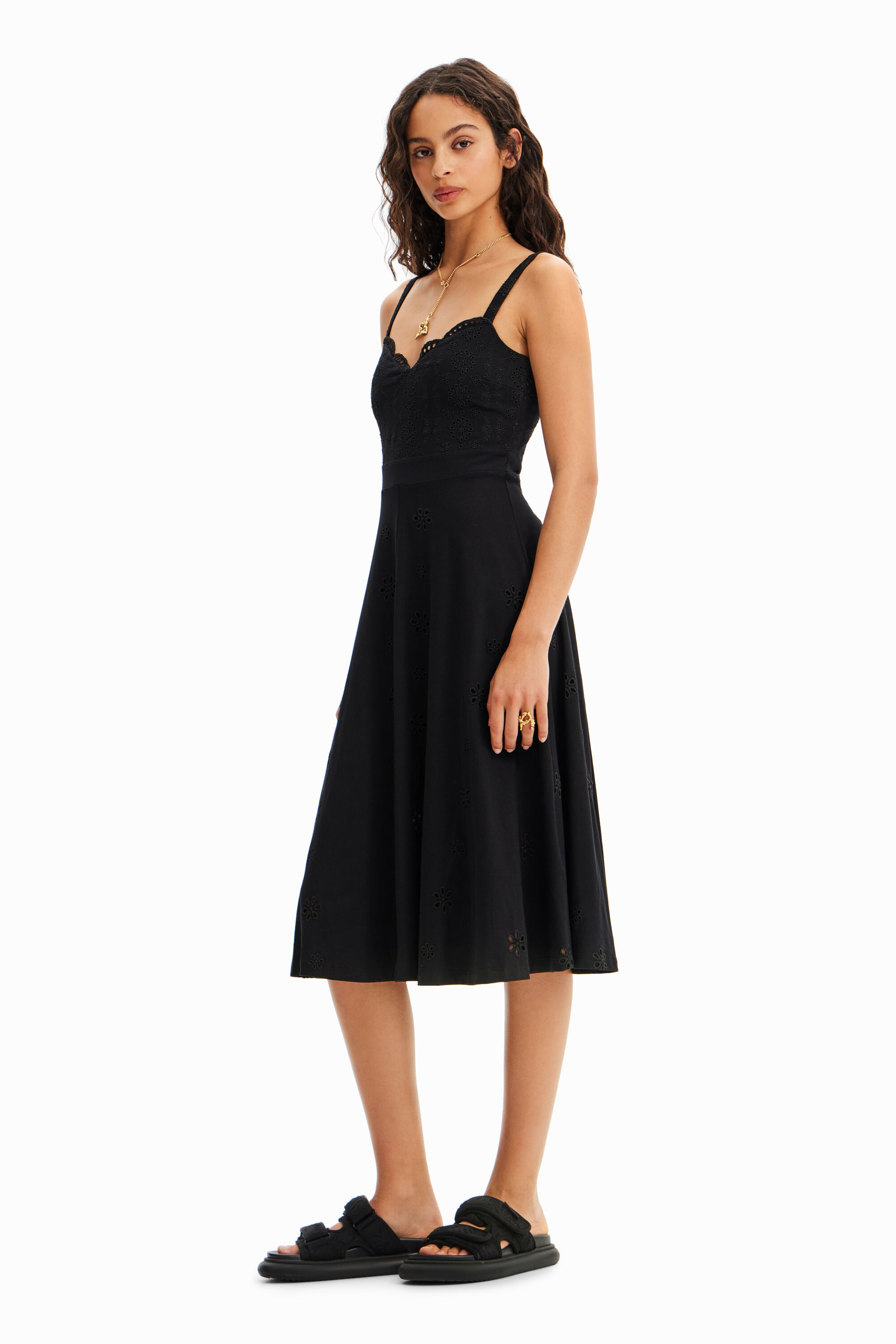 Robe midi broderie suisse