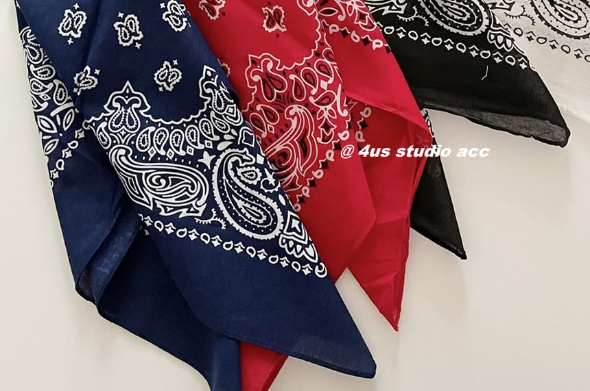 4.4 STUDIO - Paisley Print Hoofddoek