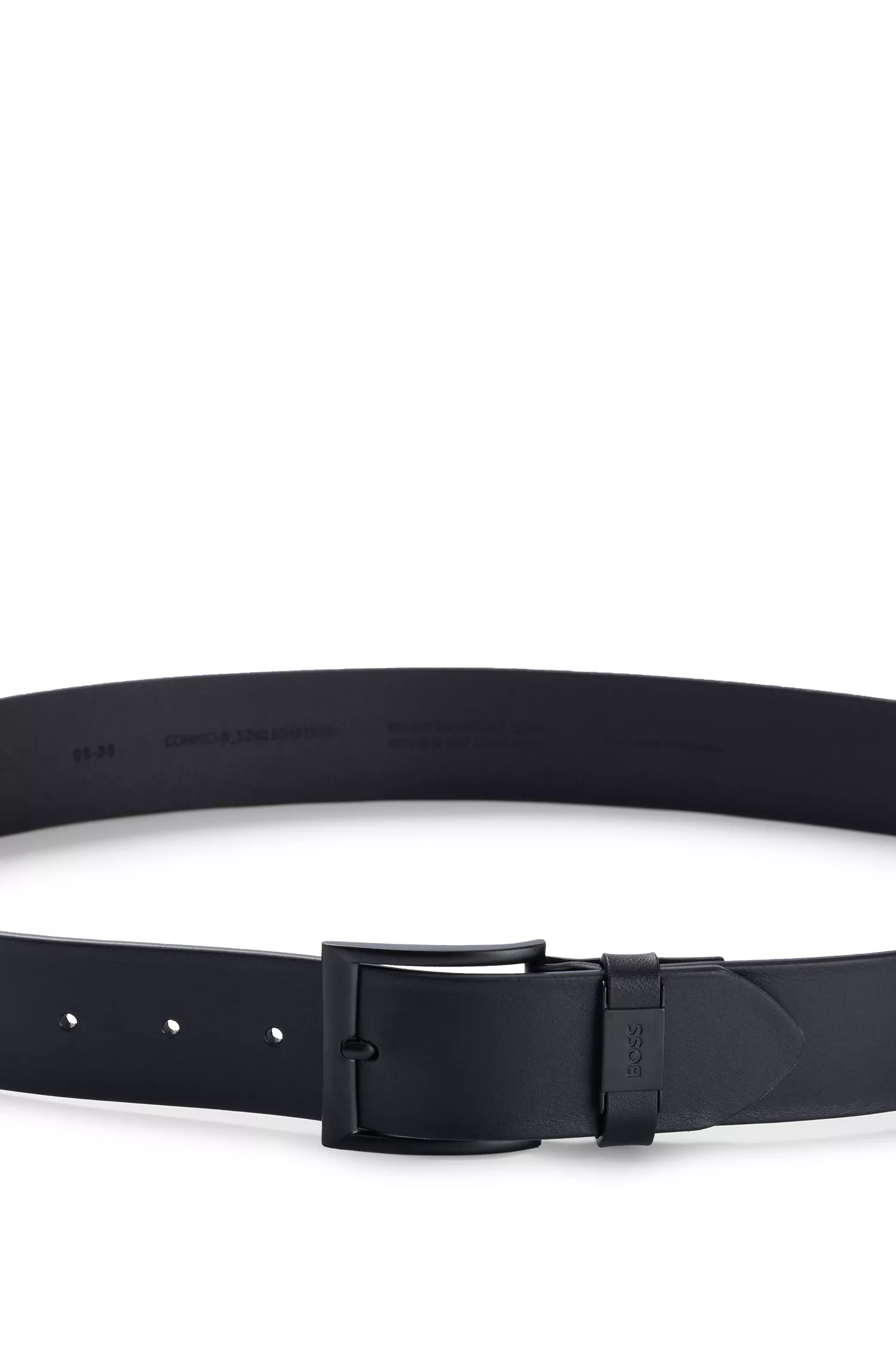 Cinto BOSS em couro italiano preto com passador de cinto personalizado.