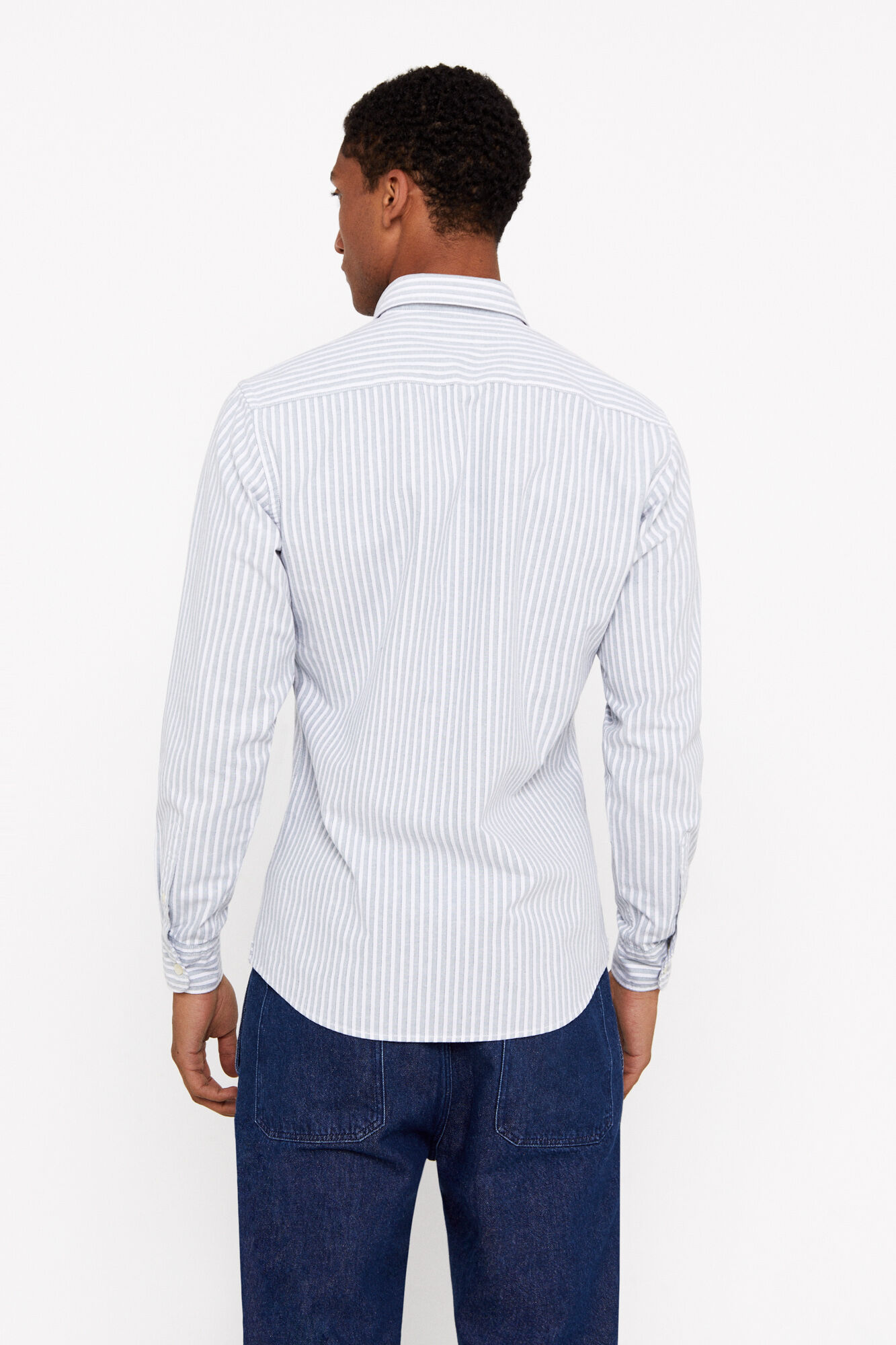 Camisa oxford listrada de corte slim