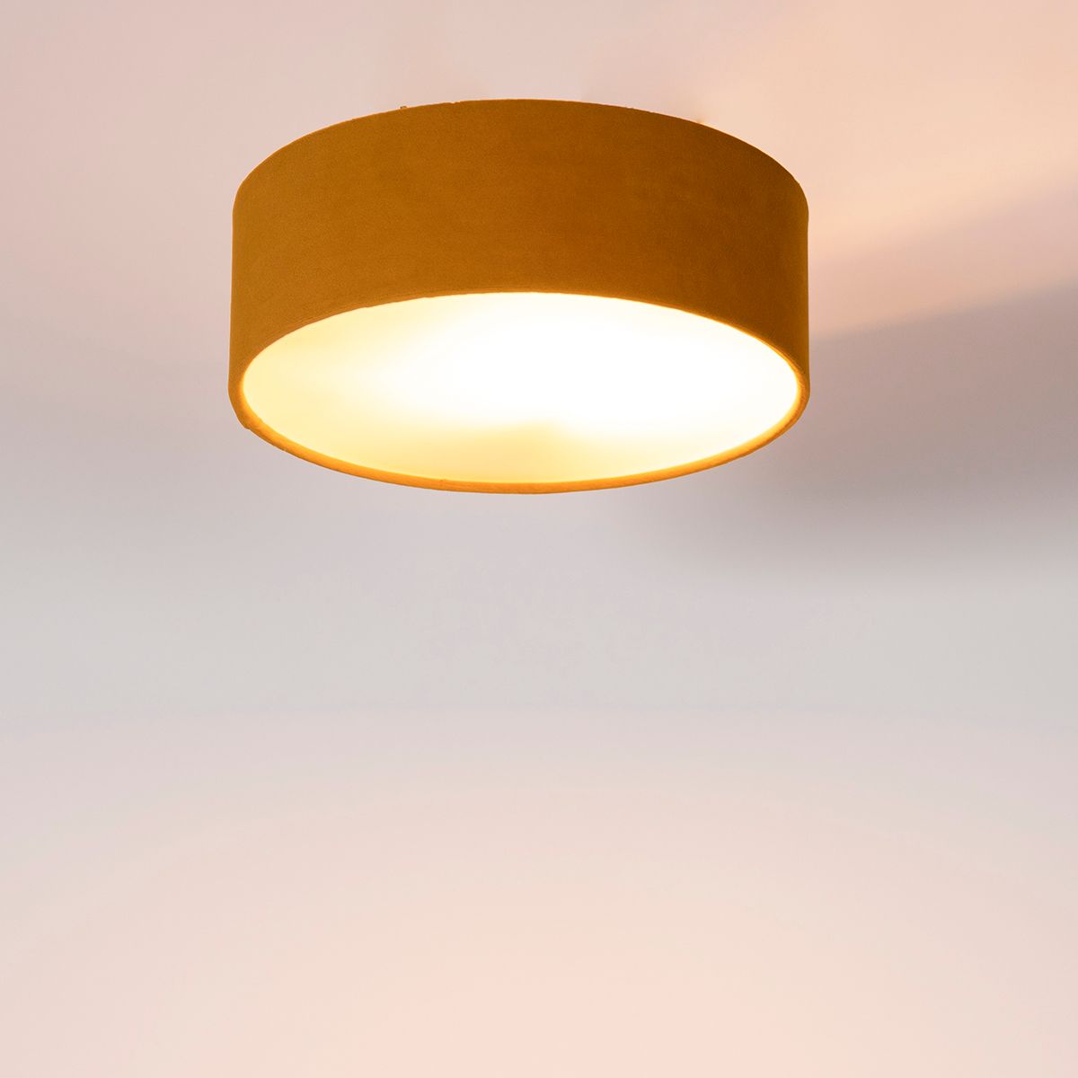 Moderne plafondlamp oker 30 cm met gouden binnenkant - Drum