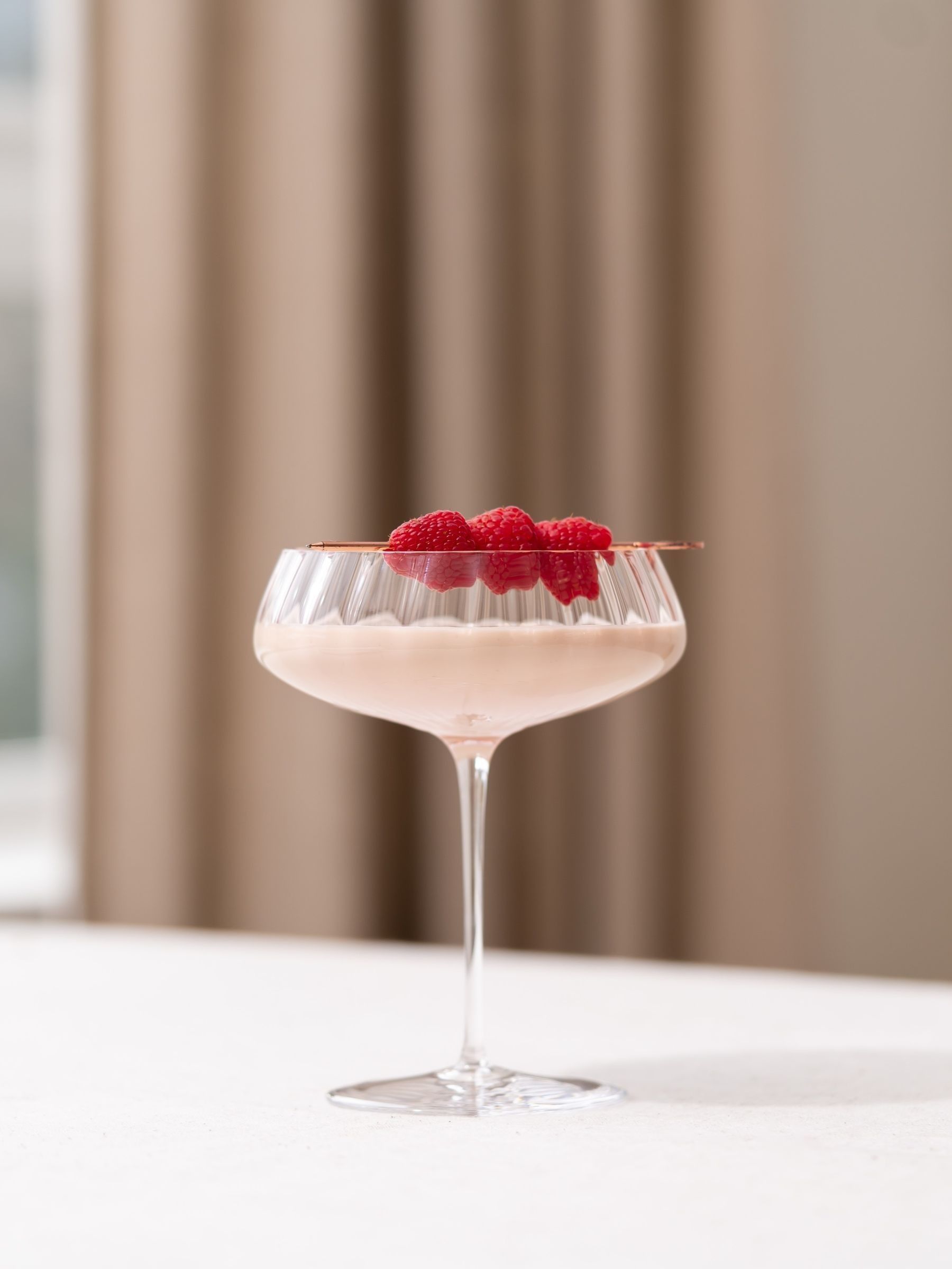 Nude Set of 2 Round Up Coupe Glasses