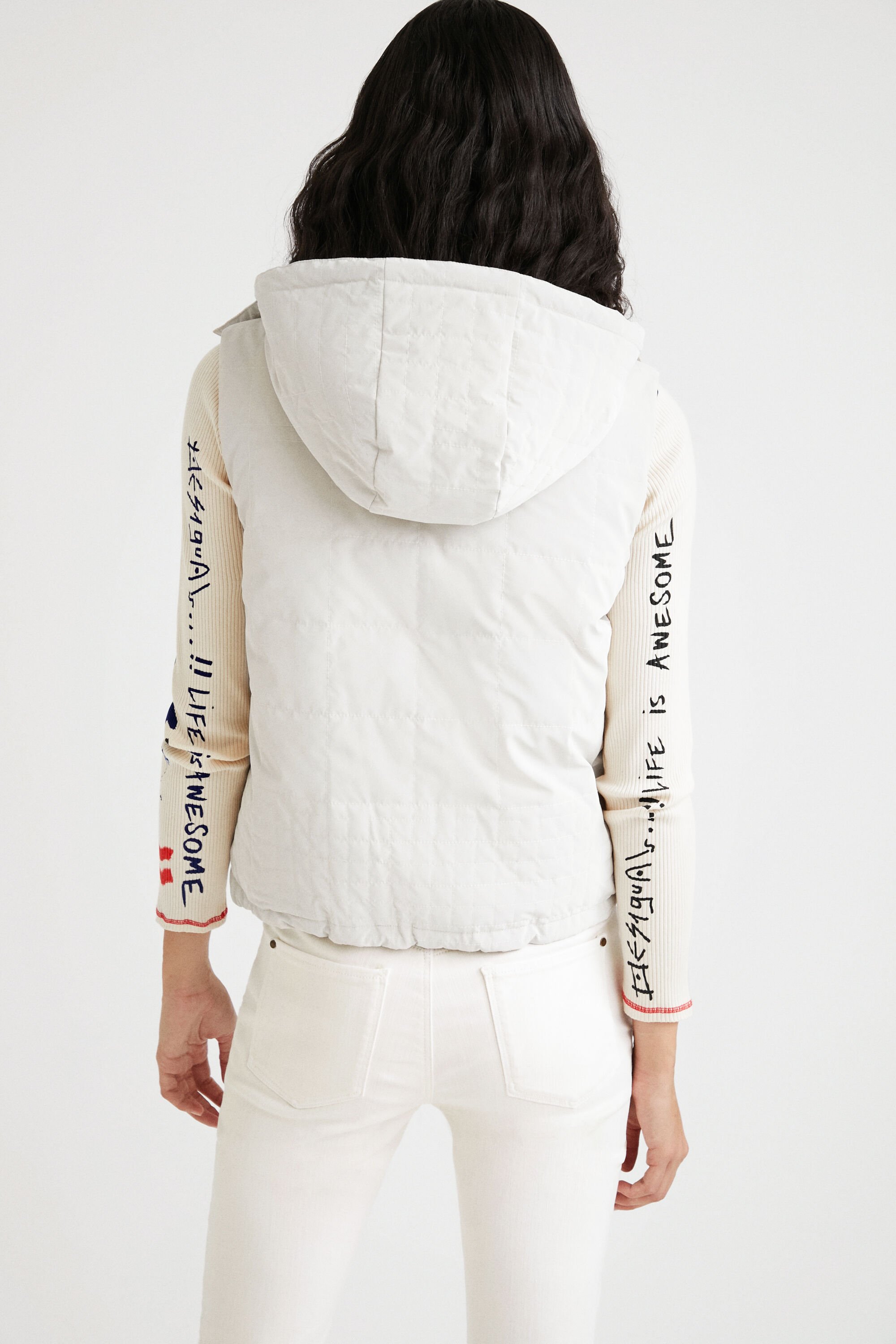 Gilet matelassé à capuche