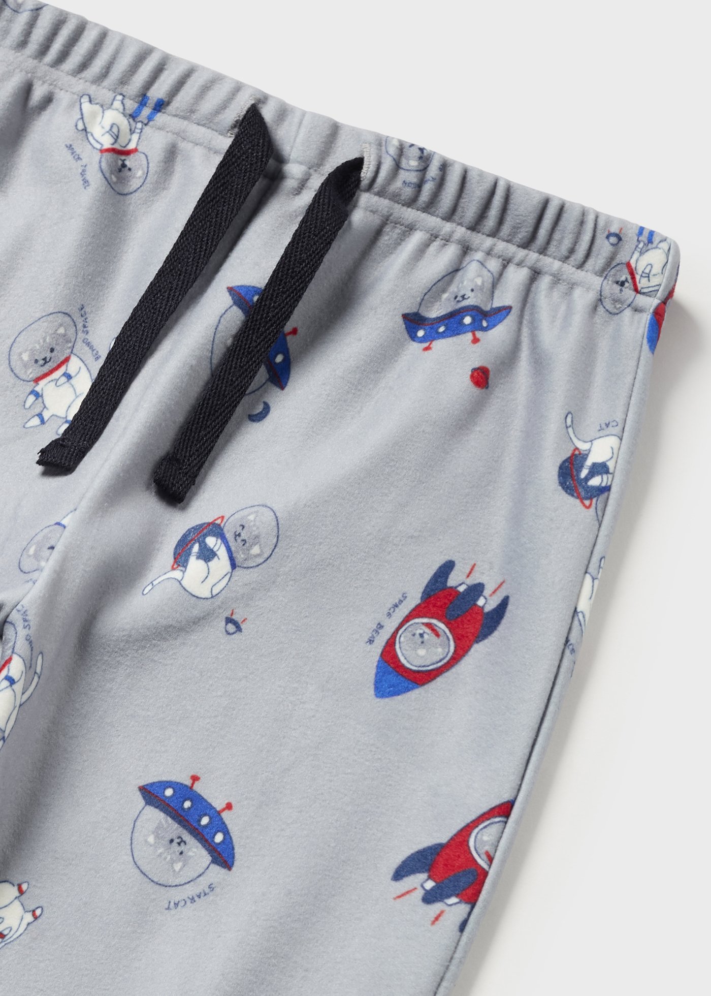 pijamas de bebê estampados e quentinhos