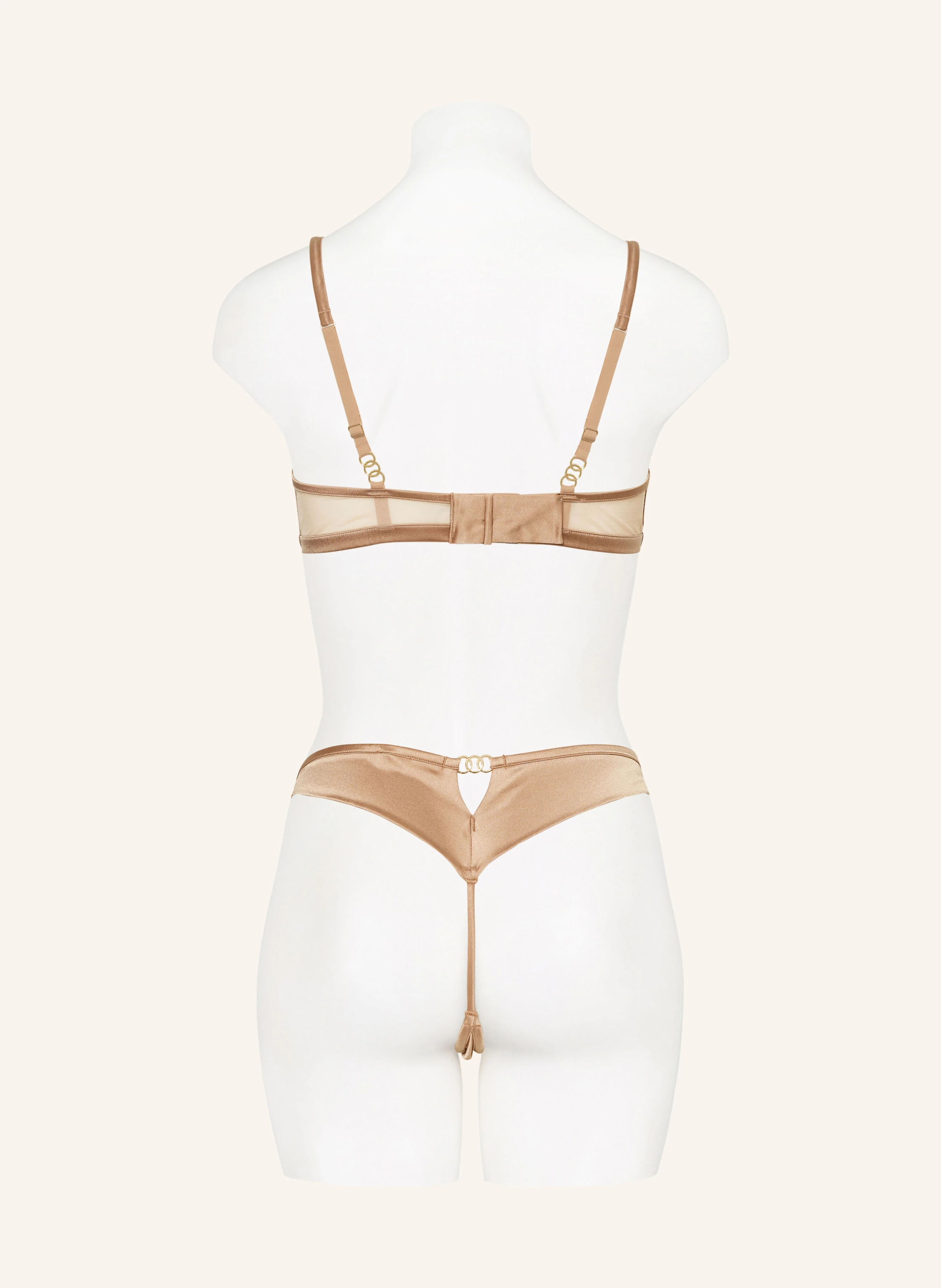 LIVY String ADORN