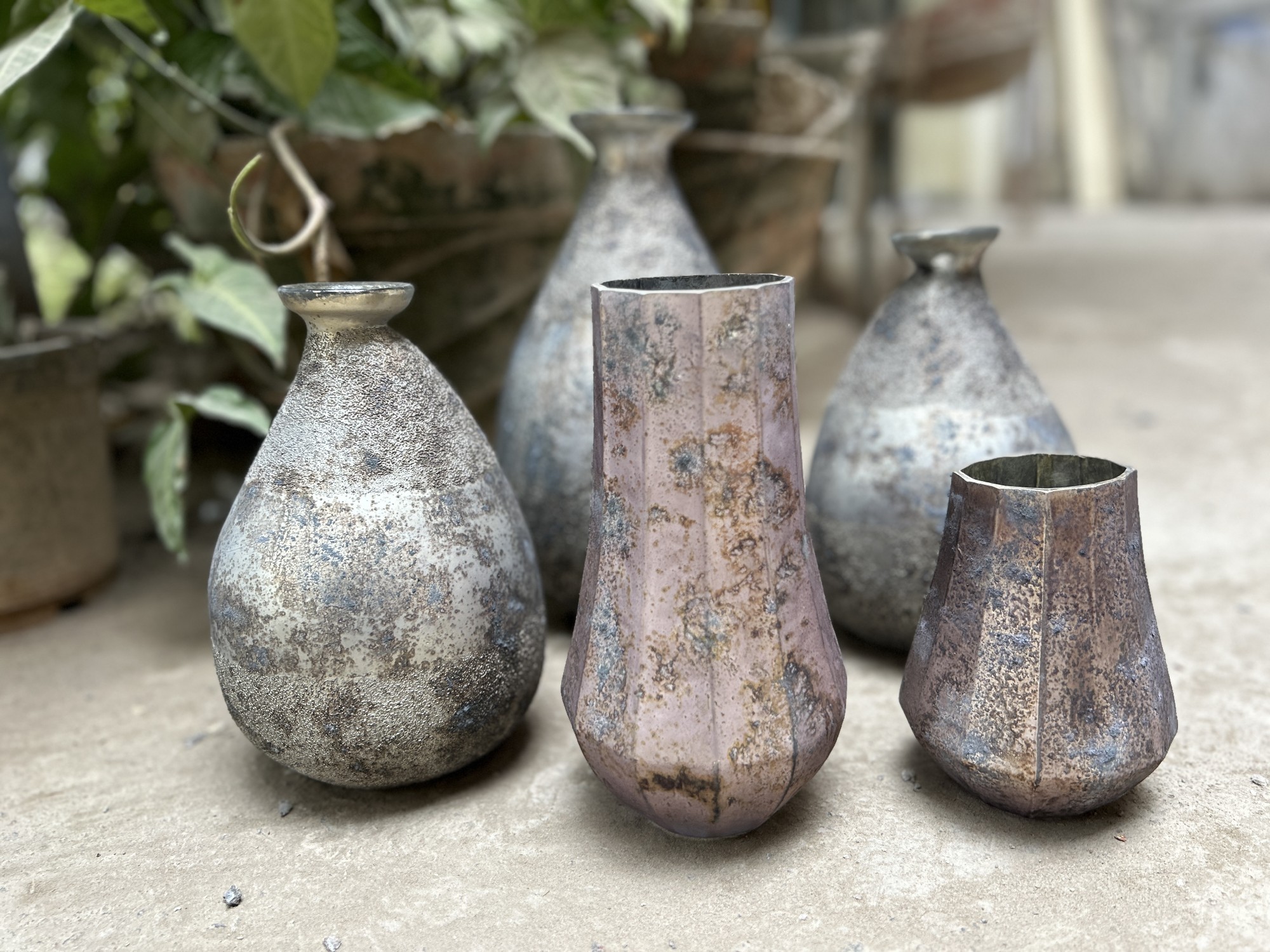 Glasvase 'Pinot', antik bronze, Ø 15 cm, H 23 cm von fischer's lagerhaus