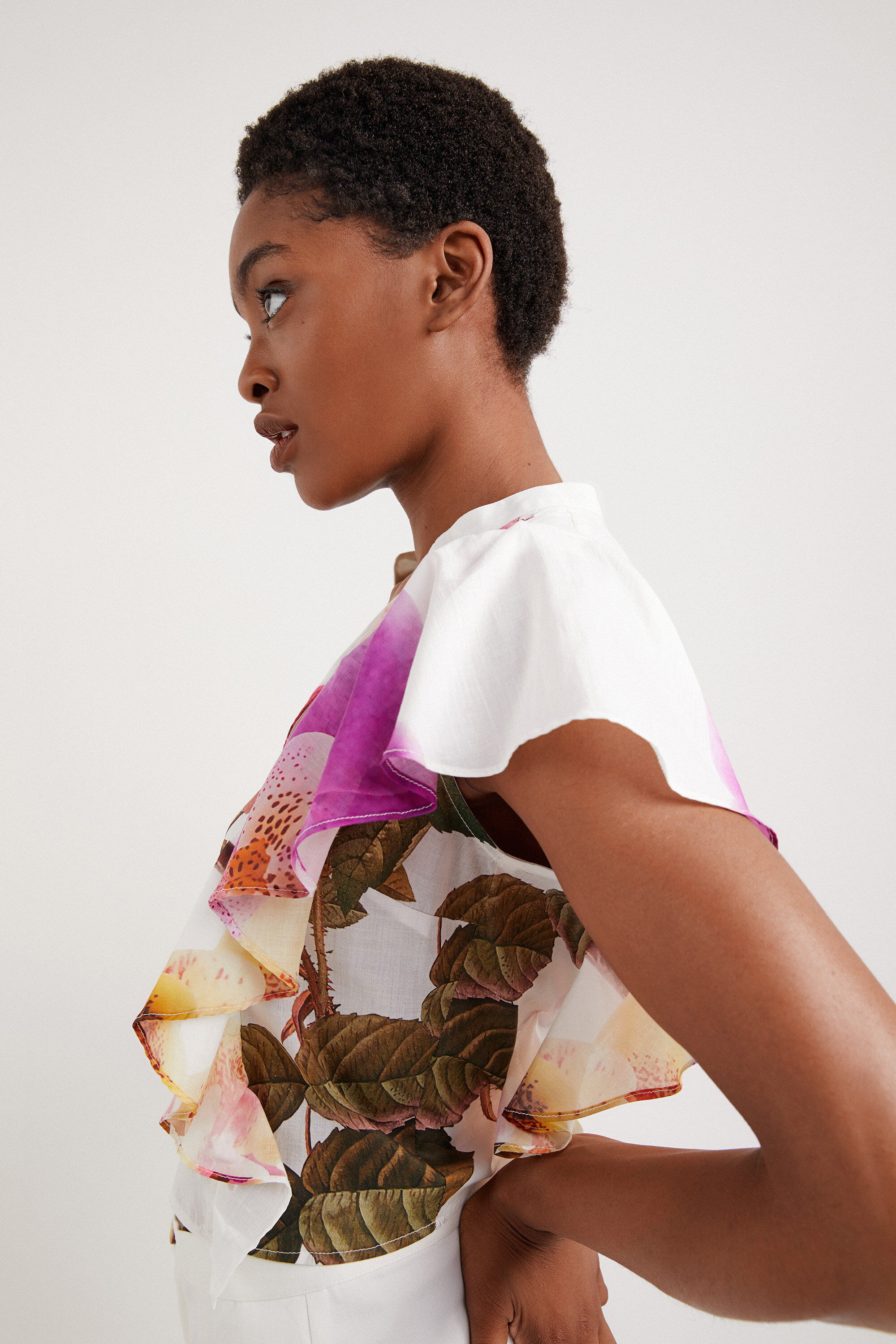 Blouse à fleurs M. Christian Lacroix