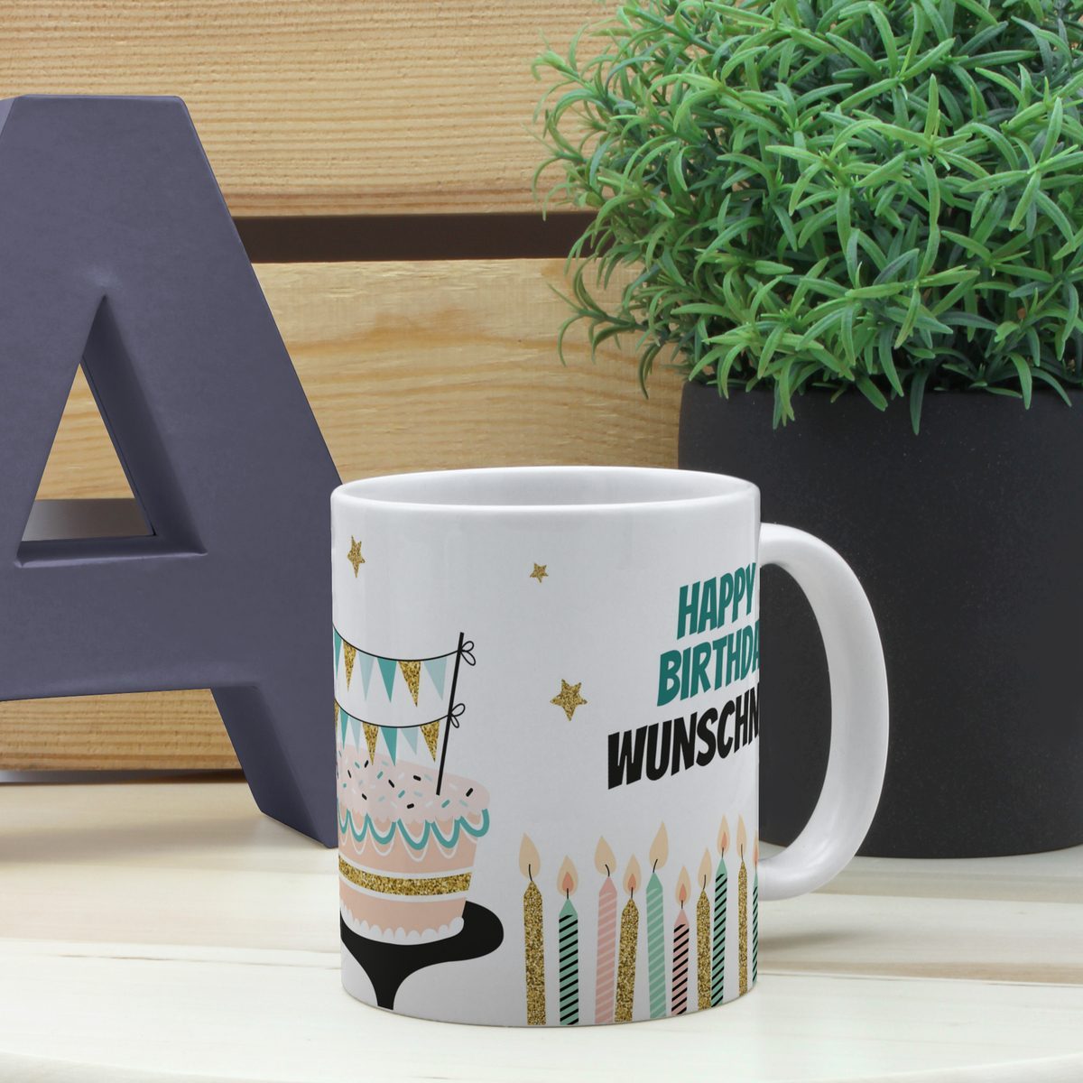 Personalisierte Panorama-Tasse, weiß (Motiv: Happy Birthday)