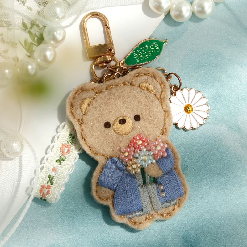 Embroidery Kingdom - DIY borduurpakket met dierensleutelhanger (verschillende ontwerpen)