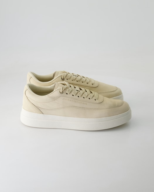 Tommy Hilfiger MODERN COURT SNEAKER NUBUCK Sneaker in Beige