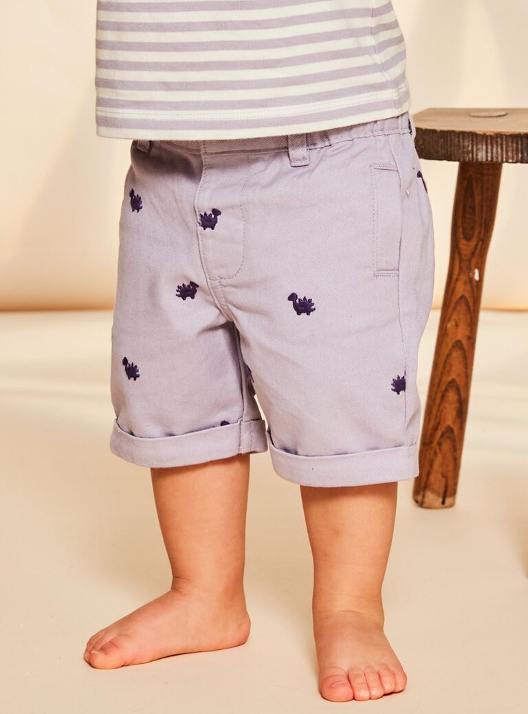 Bermuda lilas en twill à motif brodé dinosaures