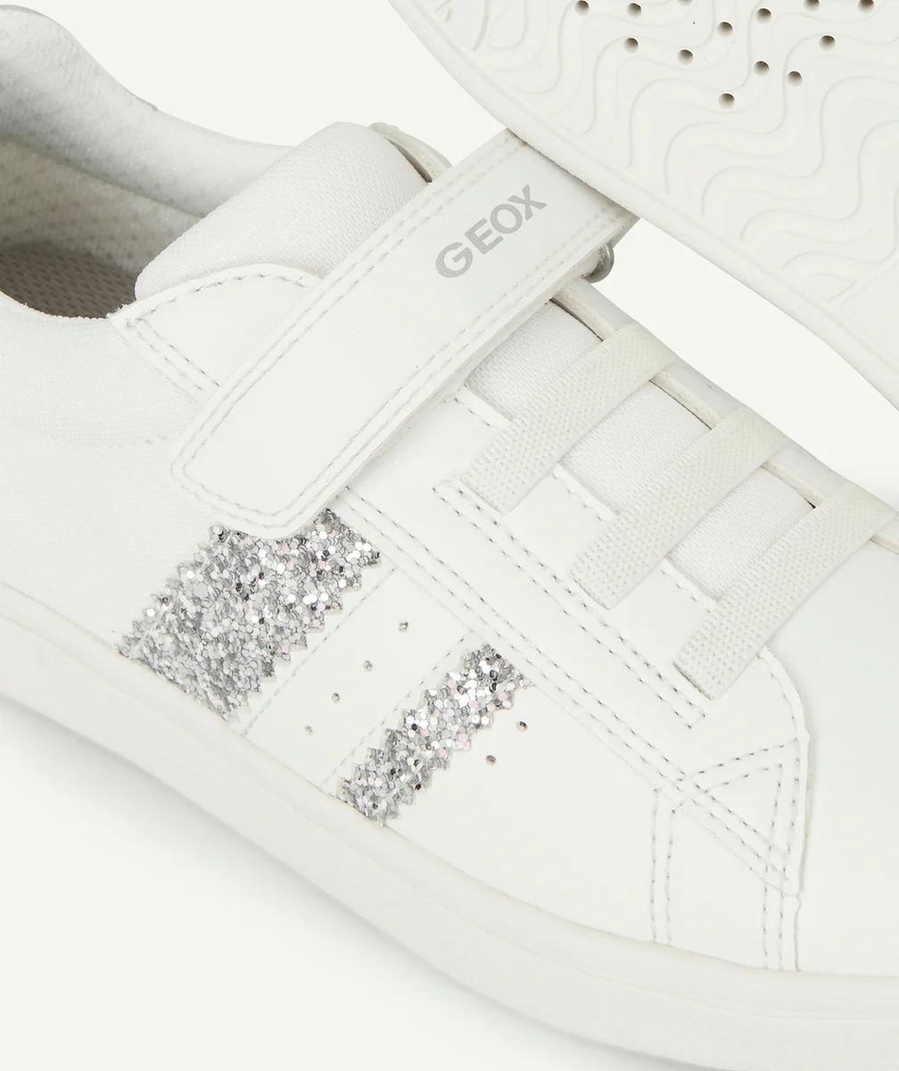 GEOXBASKETS DJROCK FILLE BLANCHES AVEC DÉTAILS COULEUR ARGENTÉE