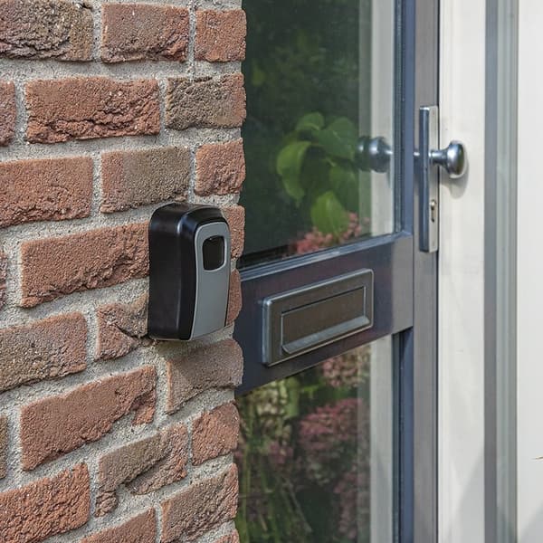 Nøkkelsafe med tallkombinasjon