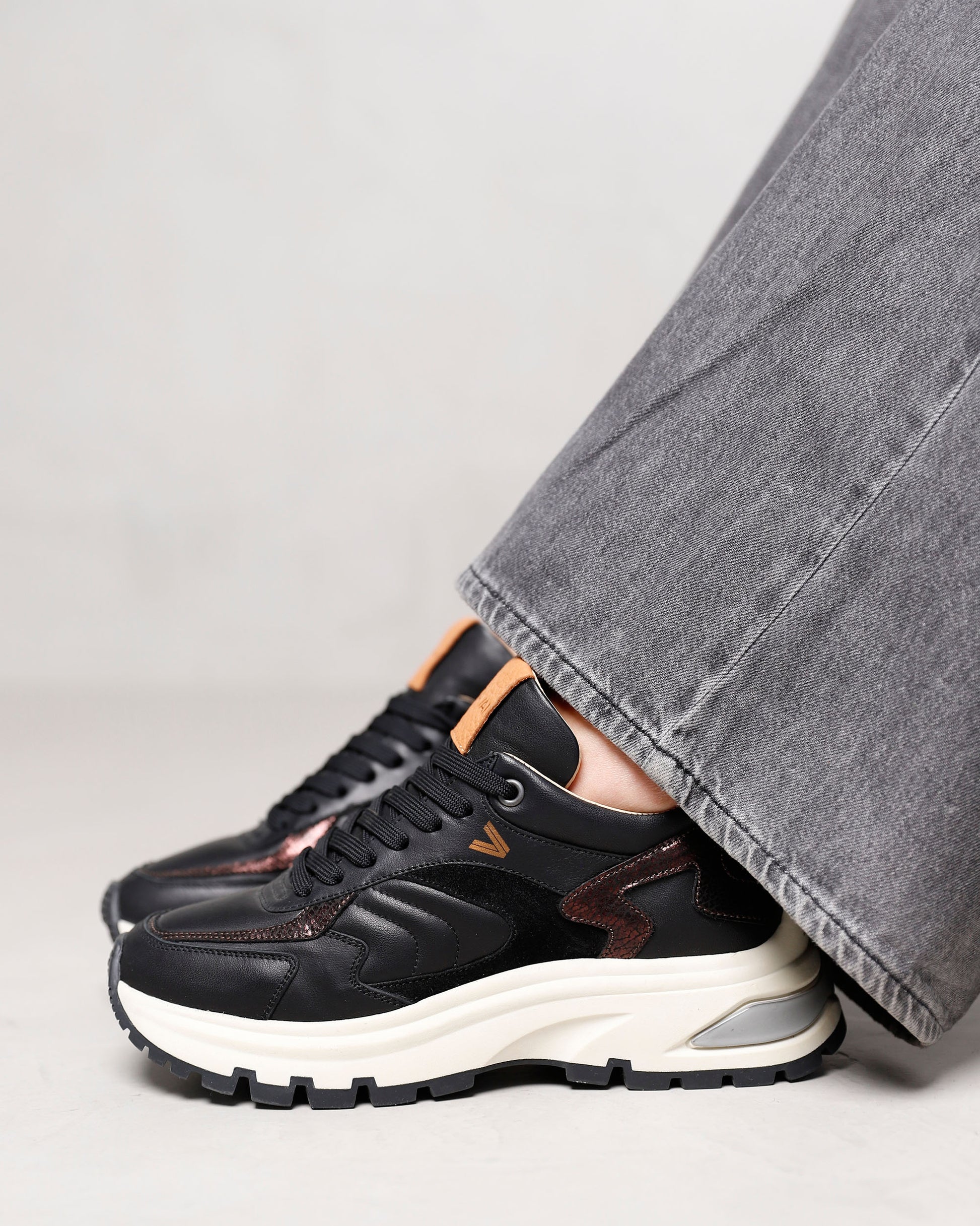 VIA VAI zwarte dames sneakers Liz Leighton