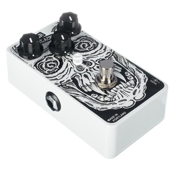 Mr. Black Pedals White Widow Distortion