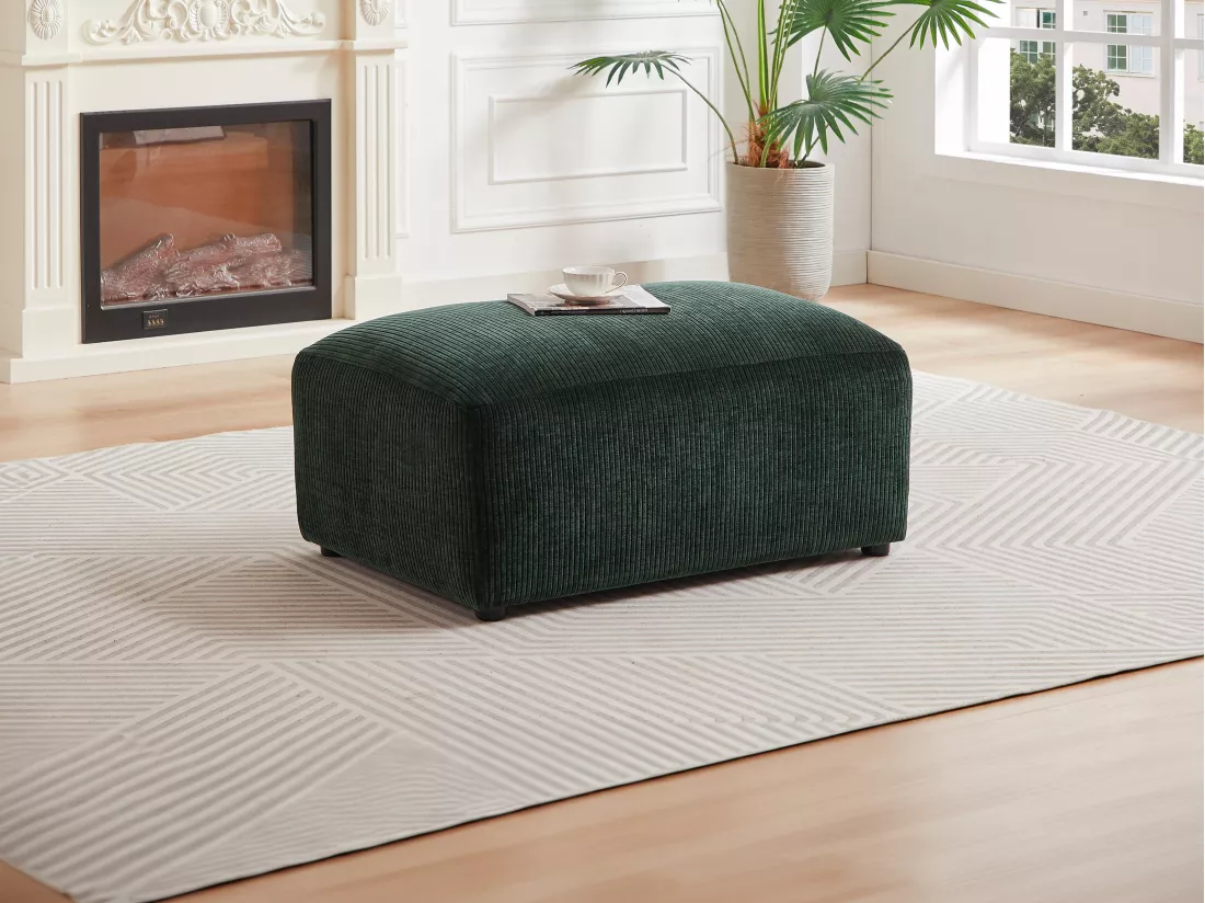 Pouf en velours côtelé vert sapin TIRONO de Maison Céphy