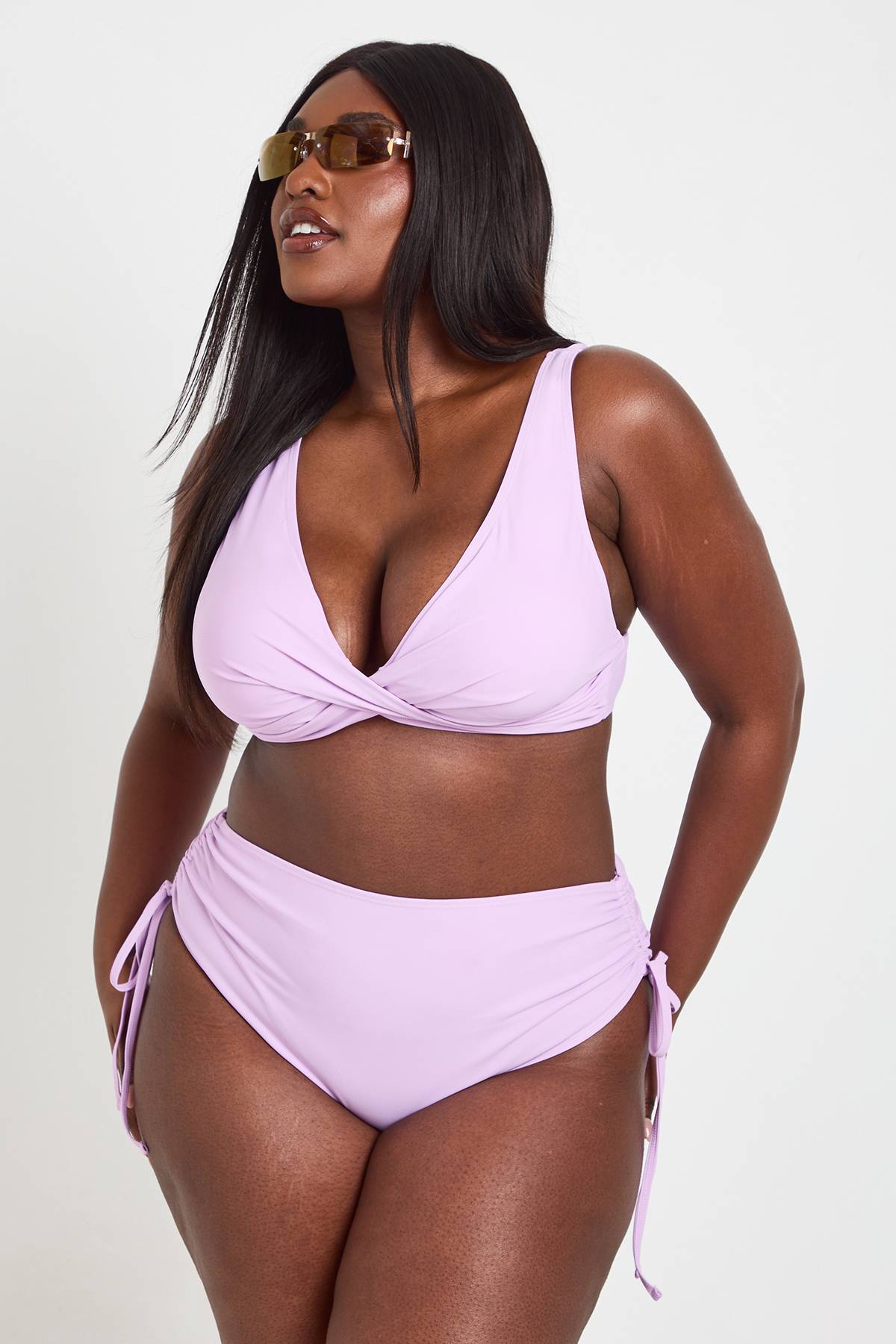 boohoo Haut De Bikini Grande Taille À Détail Torsadé Devant