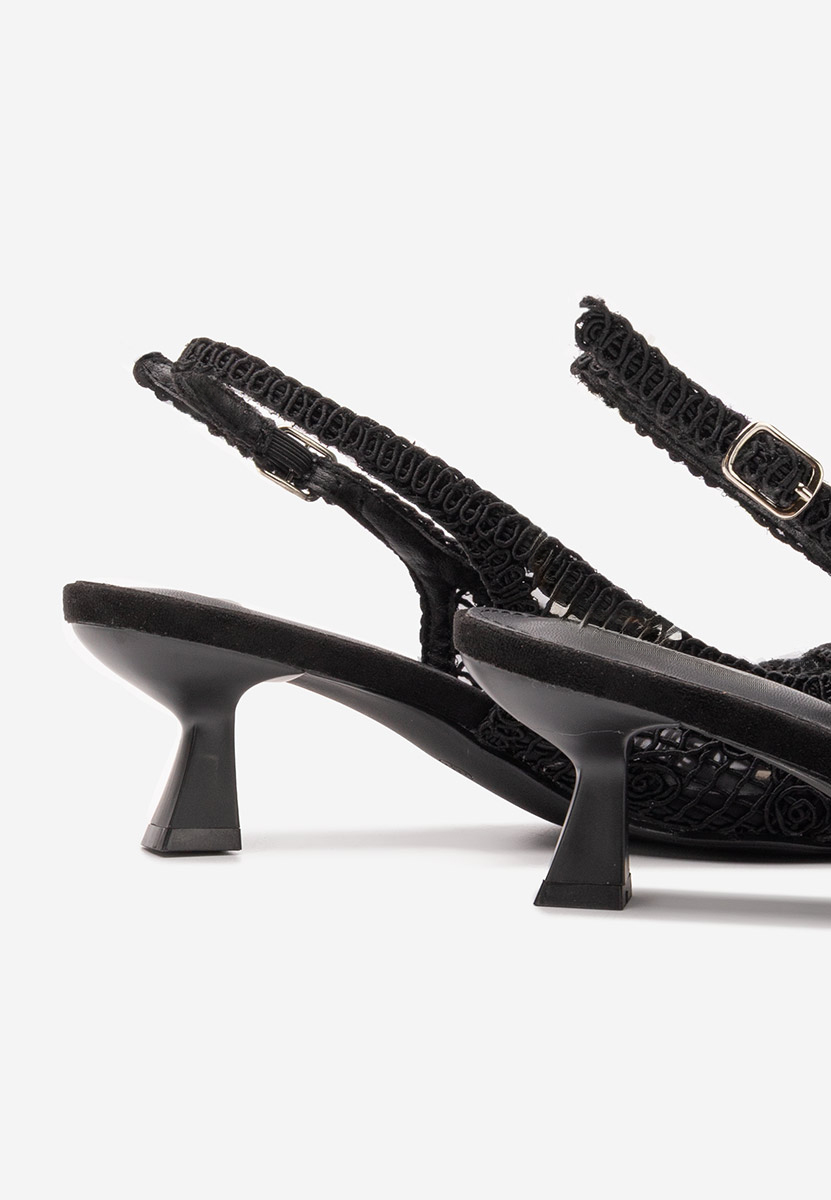 Chaussures à petit talon noirs Tiffaney