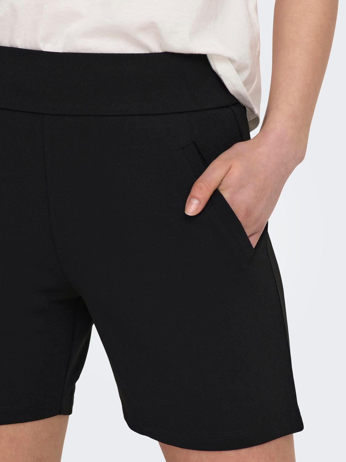 JDYLOUISVILLE Locker geschnitten Klassische Shorts Black