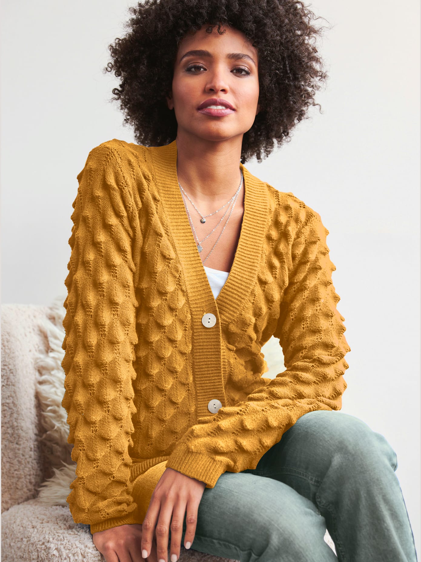 Veste en tricot superbe motif ajouré