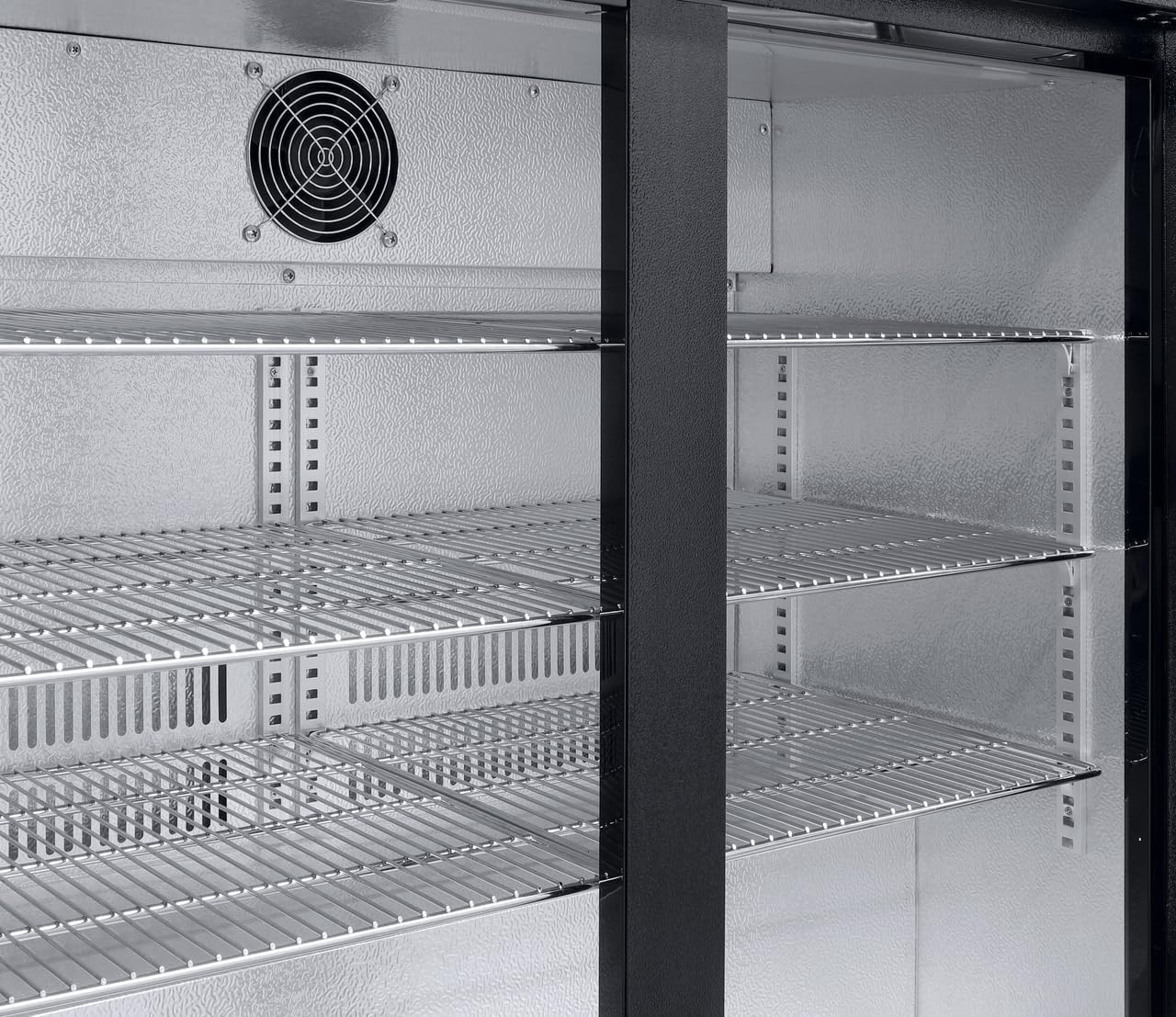 METRO Professional Getränkekühler GBC1002, Getränkekühlschrank mit 2 Glastüren, Flaschenkühlschrank mit 6 Einlegeböden, Energieklasse D, 160W, Temperaturbereich: 0 bis +10°C, 200 L, Schwarz