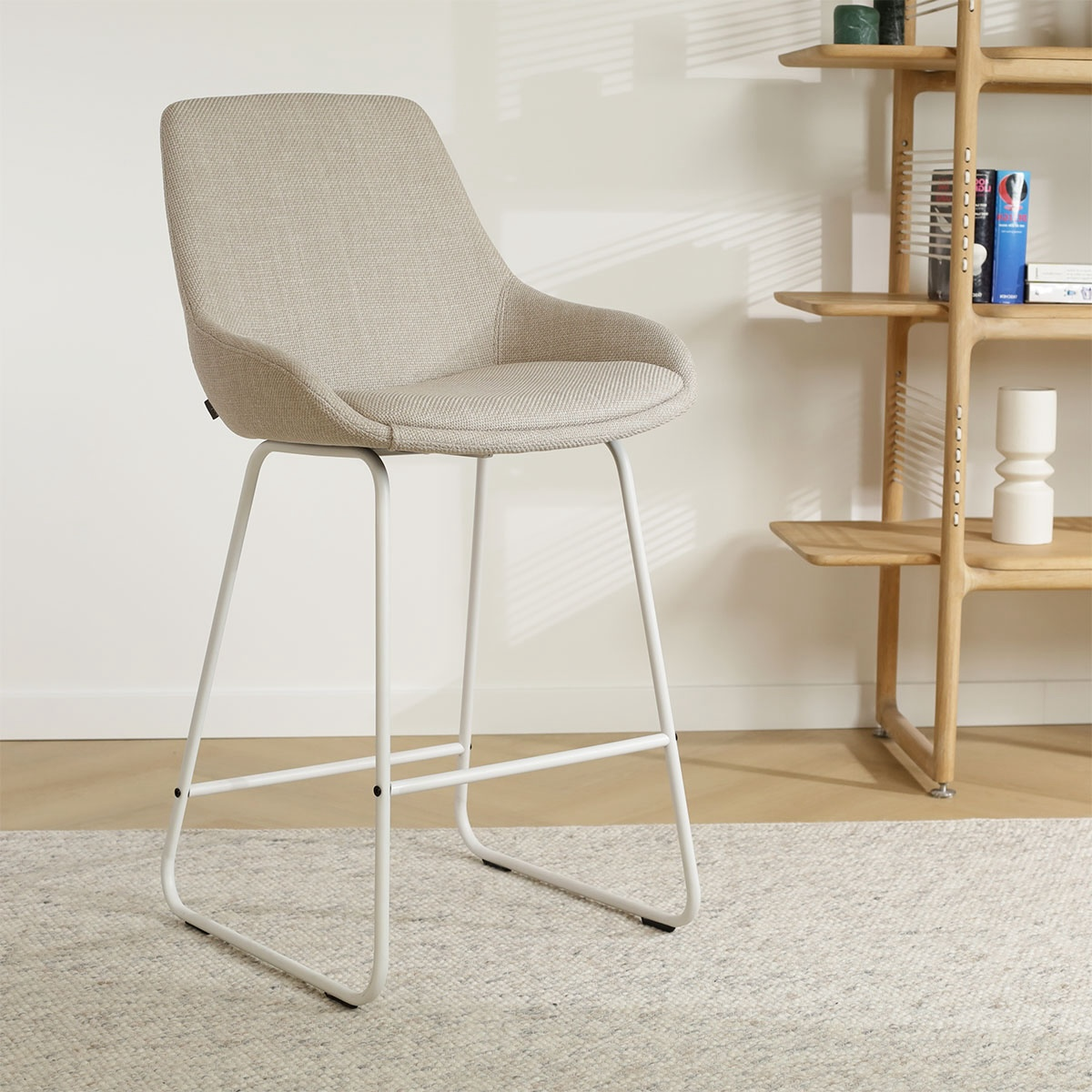 Barkruk Nino-Isa beige - wit onderstel - 75 cm