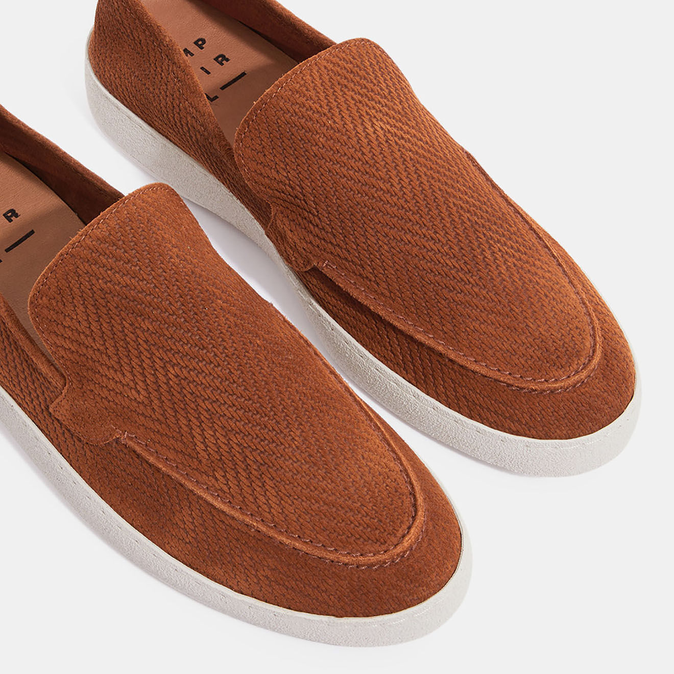 Comptoir GL Mocassins en Velours de Cuir embossés camel