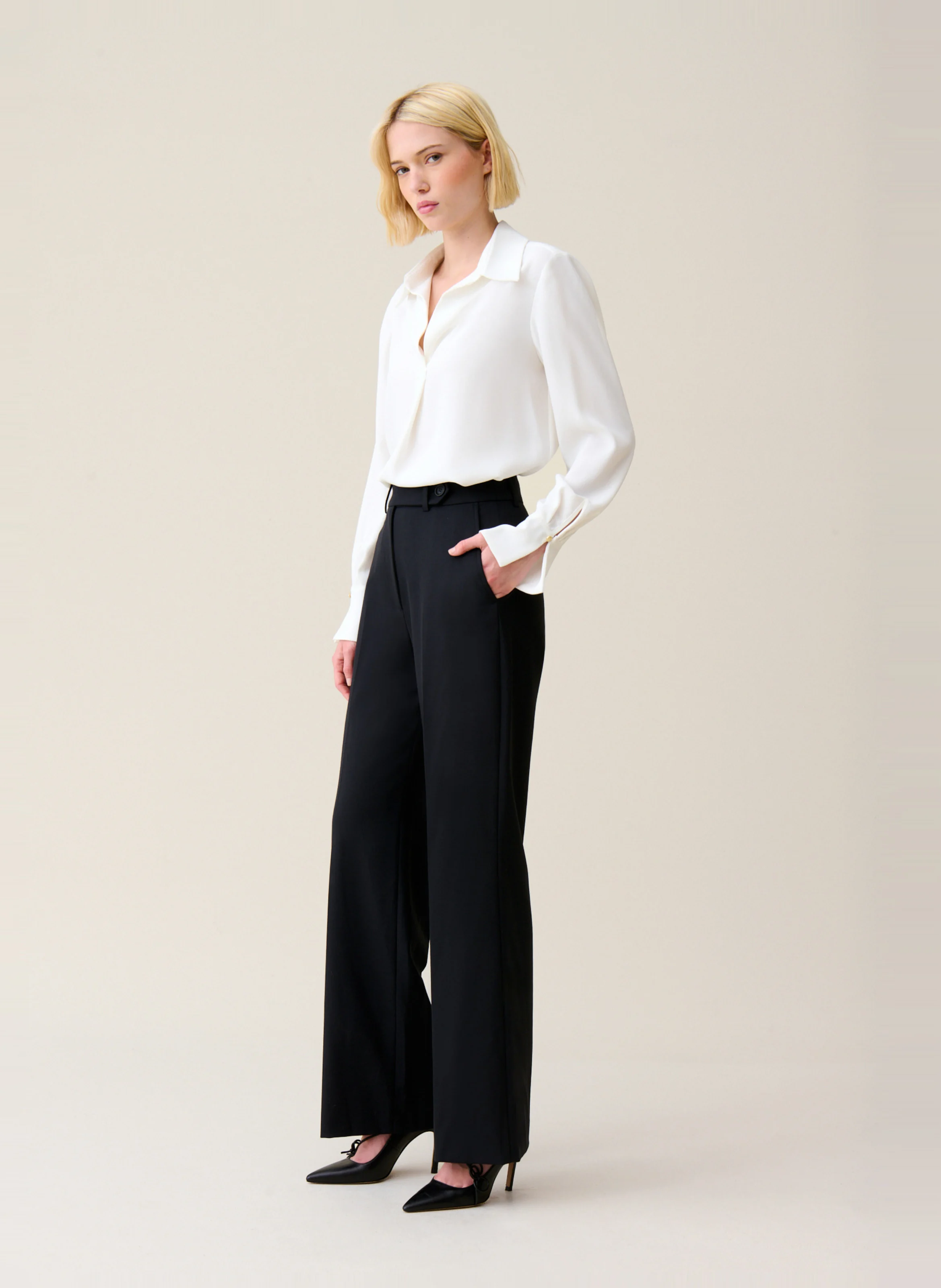 Pantalon tailleur en laine mélangée | Noir