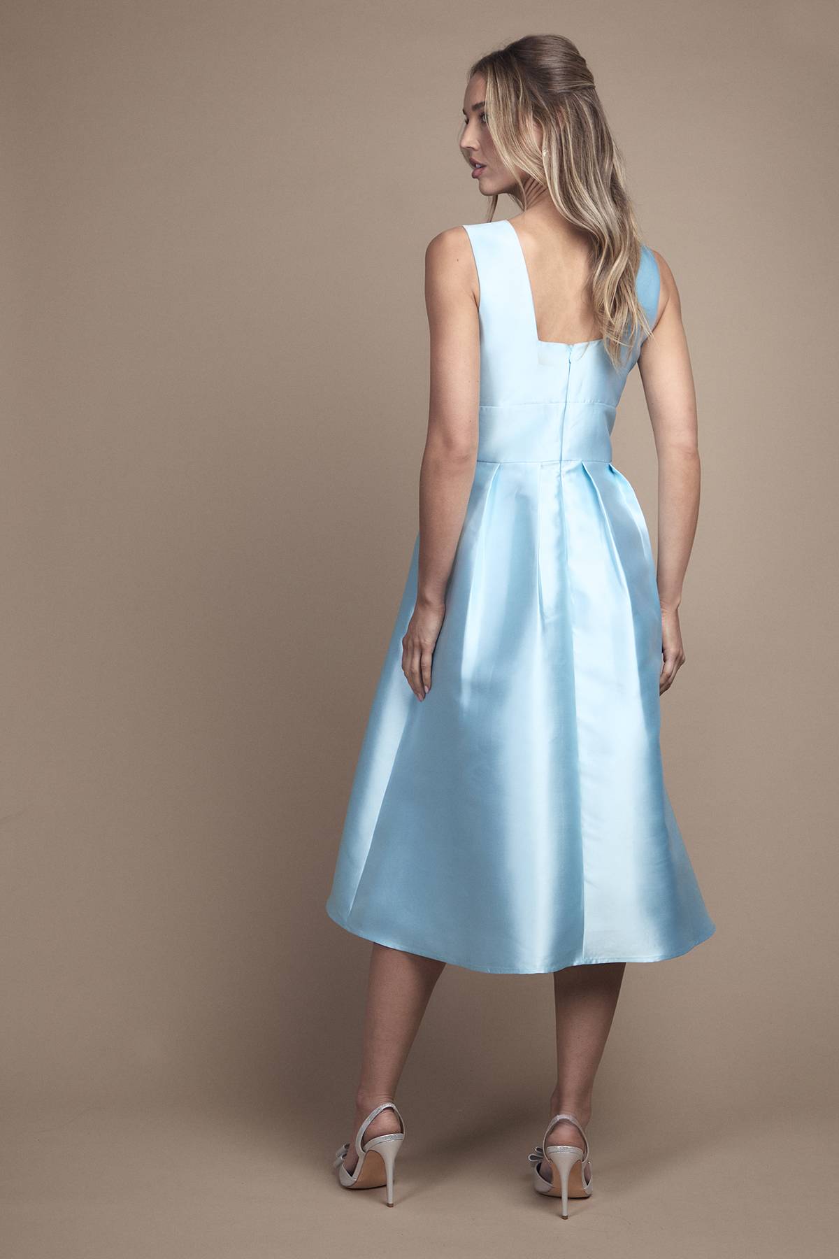 Coast Robe de Demoiselle d'Honneur Mi-Longue en Sergé Structuré à Décolleté Plongeant
